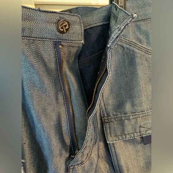 COUNTER ATTACK - Picture 16 of 16